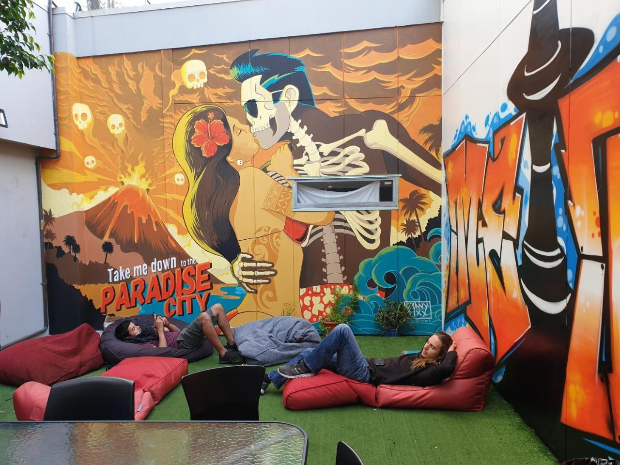 Metro Adventurer Backpackers Hostel Auckland Exterior photo